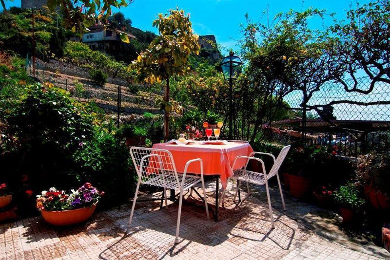 B&B U Palmentu Taormina Exterior foto